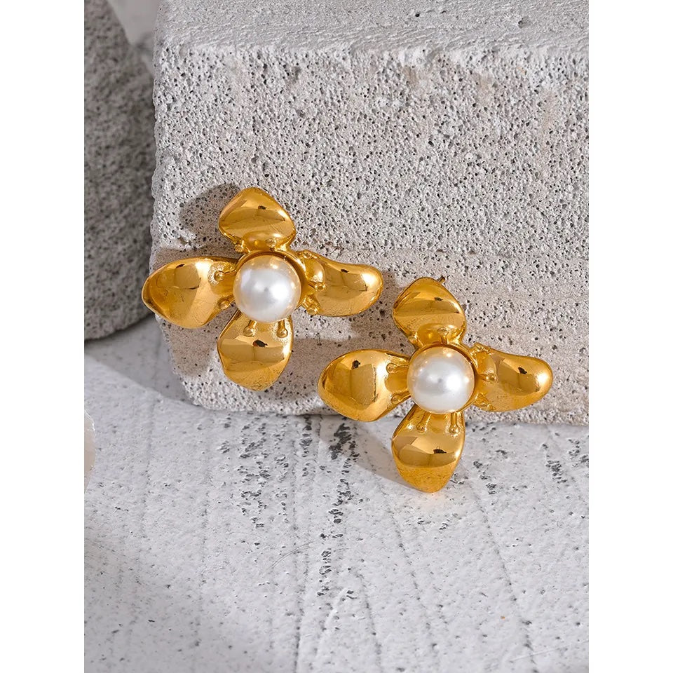 Flower Pearl Earrings